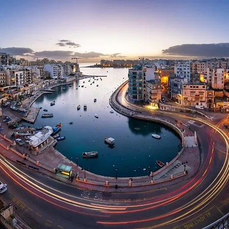 Modern-luxury In Tigne Point W/ Pool, Location *