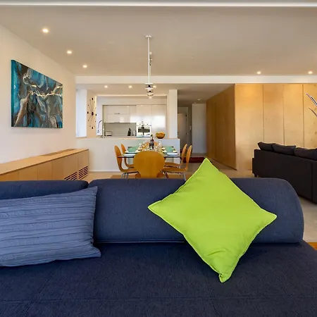 Modern-luxury In Tigne Point W/ Pool, Location Appartement *
