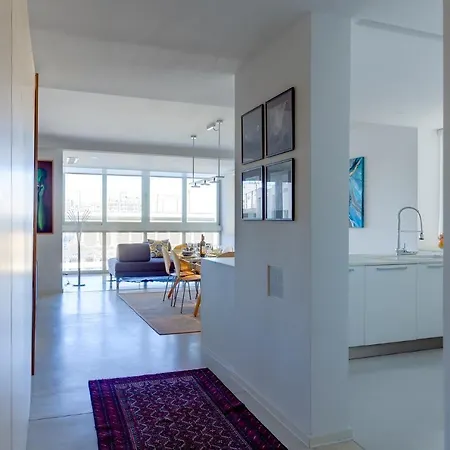Modern-luxury In Tigne Point W/ Pool, Location * Sliema